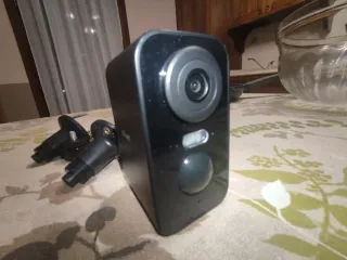 Telecamera WiFi senza fili con pannello solare