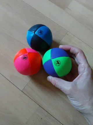 Bolas de malabares marca Mister Babache