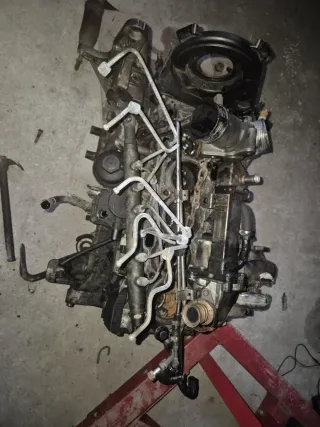 Despiece Motor Volvo XC90 2004 Diesel