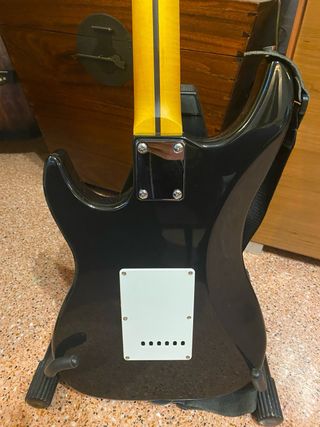 Guitarra Eléctrica Washburn Negra