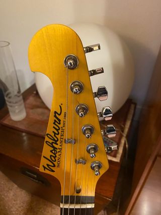 Guitarra Eléctrica Washburn Negra