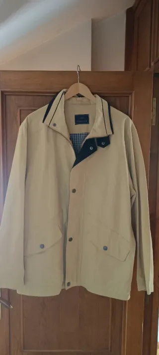 Chaqueta "Alta confección" Beige Talla 52. Sin uso