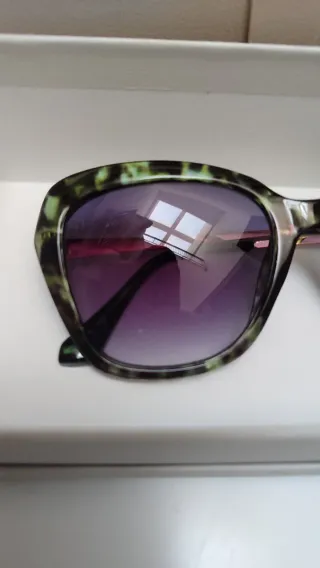 Occhiali da sole donna verdi e viola