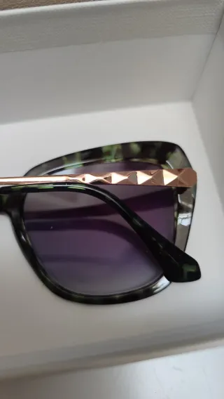 Occhiali da sole donna verdi e viola