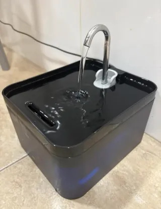 Fuente para gatos PawPoll 2.2L