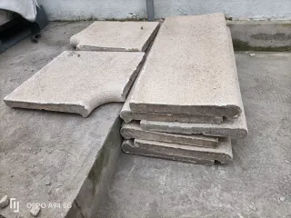 Piedra para piscina color beige-blanco