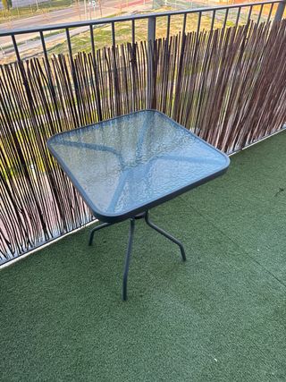 Mesa de patio cristal y metal