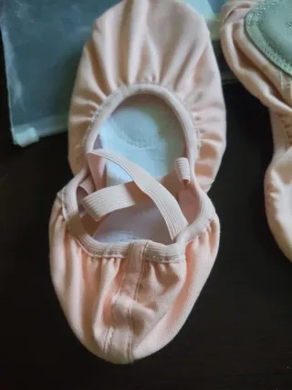 Zapatillas de ballet medio punta.