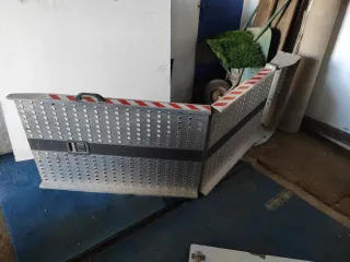 Rampa motos silla de ruedas y cargas para furgonet