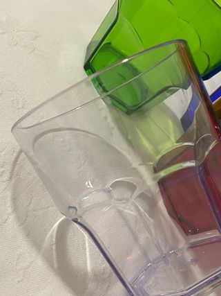 Set 4 Bicchieri Plastica Colorati