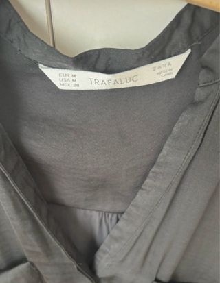 Camisa Trafaluc negra con bolsillos