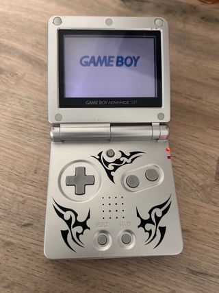 Game Boy Advance SP Edizione Tribale