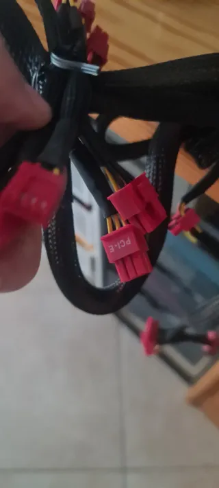 Fuente Alimentación NOX NX 650W nueva