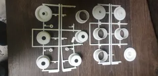 Maqueta Revell Ford 4x4 Monster Truck 1/24