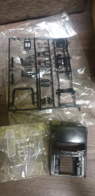 Maqueta Revell Ford 4x4 Monster Truck 1/24