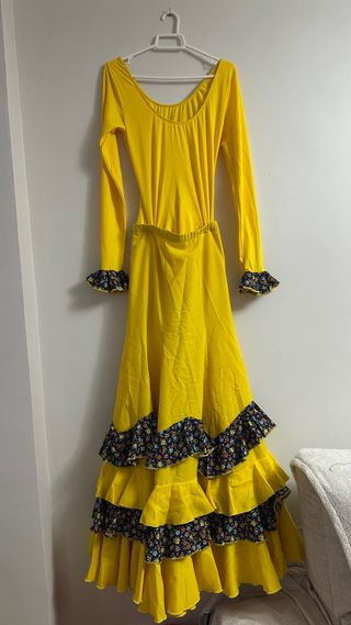 Traje Flamenco Amarillo Volantes