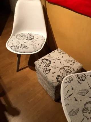 Sillas y taburete estilo nórdico