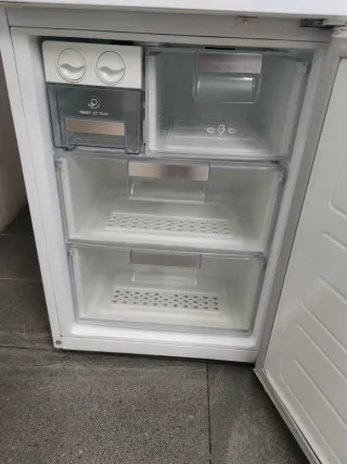 Nevera marca LG 200/60cm clase A++ con garantia