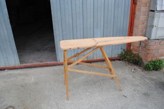 Mesa de planchar de madera