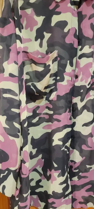 Conjunto Bershka: Camisa y Leggings Camuflaje