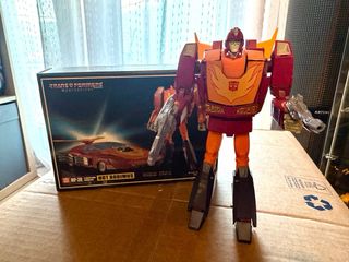 Hot Rodimus MP-28 KO Figura Transformers