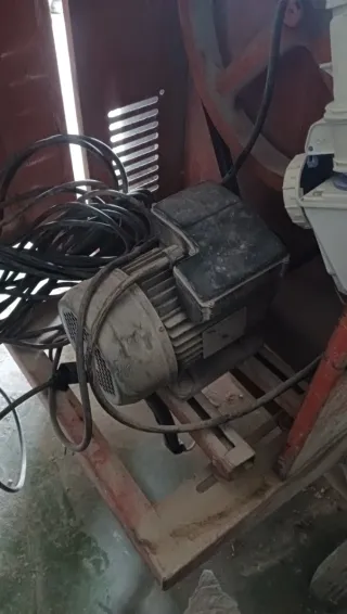 Hormigonera Eléctrica 200L