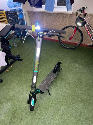 Patinete eléctrico Cecotec Bongo 25 km/h