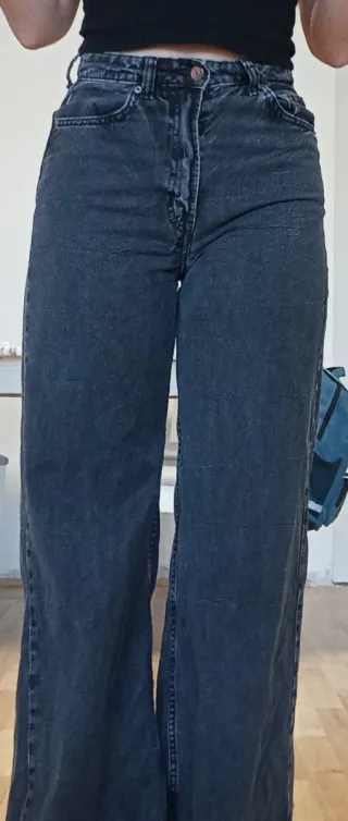 Pantalones vaqueros anchos tiro alto negros