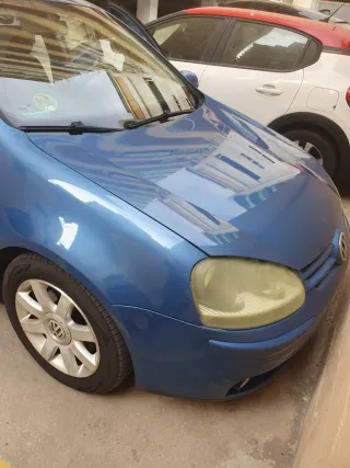 Volkswagen Golf 2004