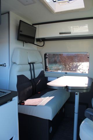 Citroen CAMPER 2022. McLouis Menfys 3 Maxi S-Line