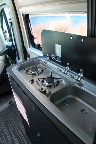 Citroen CAMPER 2022. McLouis Menfys 3 Maxi S-Line