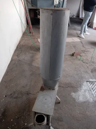 Estufa de casca metálica