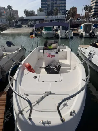 Barco Fiber Phlas 5.75 con Motor Suzuki 70cv