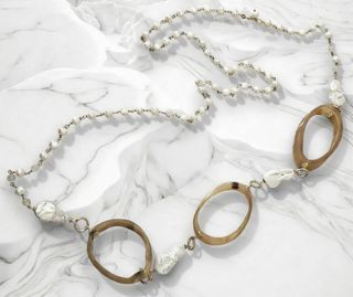 Collana: gold filled 18 kt, perle e corno naturali