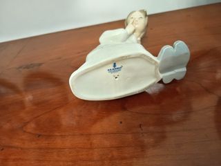 Lladro Bambina con Pantofole
