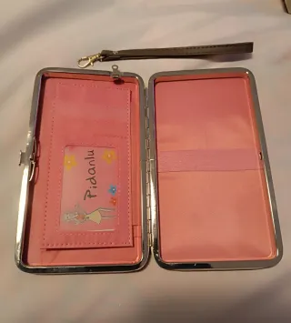 Monedero gris con bordado de gato