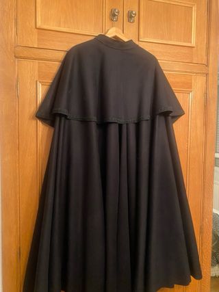 Capa Castellana Auténtica Negra y Roja