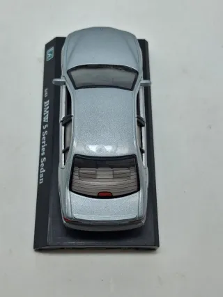 Bmw Serie 5 E39 Berlina-sedan Hongwell scala 1:43.