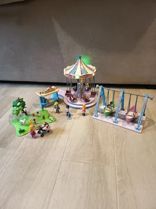 Playmobil giostra, altalene, stand e giardino