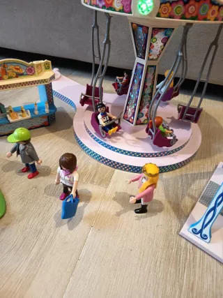 Playmobil giostra, altalene, stand e giardino