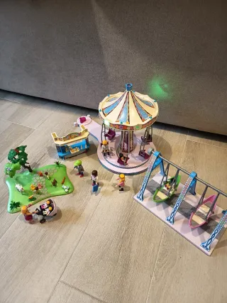Playmobil giostra, altalene, stand e giardino