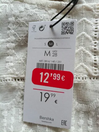 Blusa Bershka bordada blanca Talla M