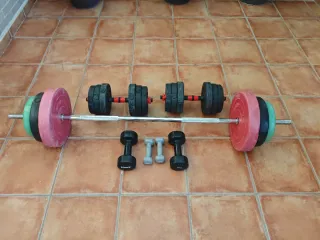 Set de pesas barra, discos y mancuernas