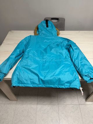 Chaqueta NORWAY Azul con Capucha y Logo