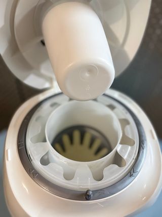 Contenedor de pañales blanco Sangeni