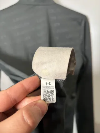 Camiseta deportiva Under Armour manga larga