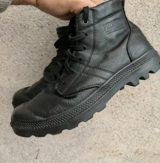 Scarpe Palladium in pelle nere