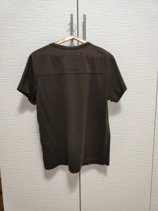 Camiseta caballero con abalorios