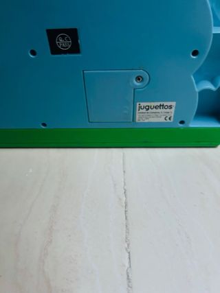 Juguete musical infantil con figuras