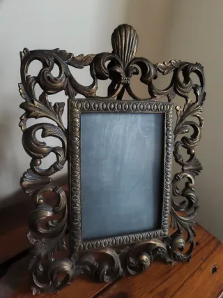 Marco antiguo bronce